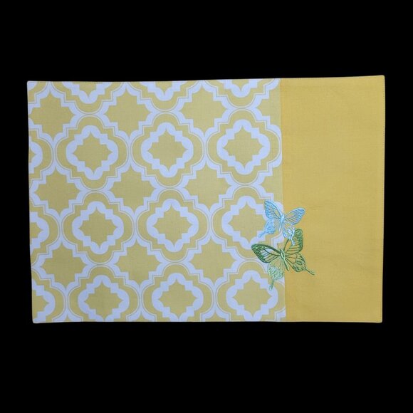 Set of 4 Lenox Placemats Yellow White with Embroidered Butterflies Cotton Fabric - Picture 1 of 6